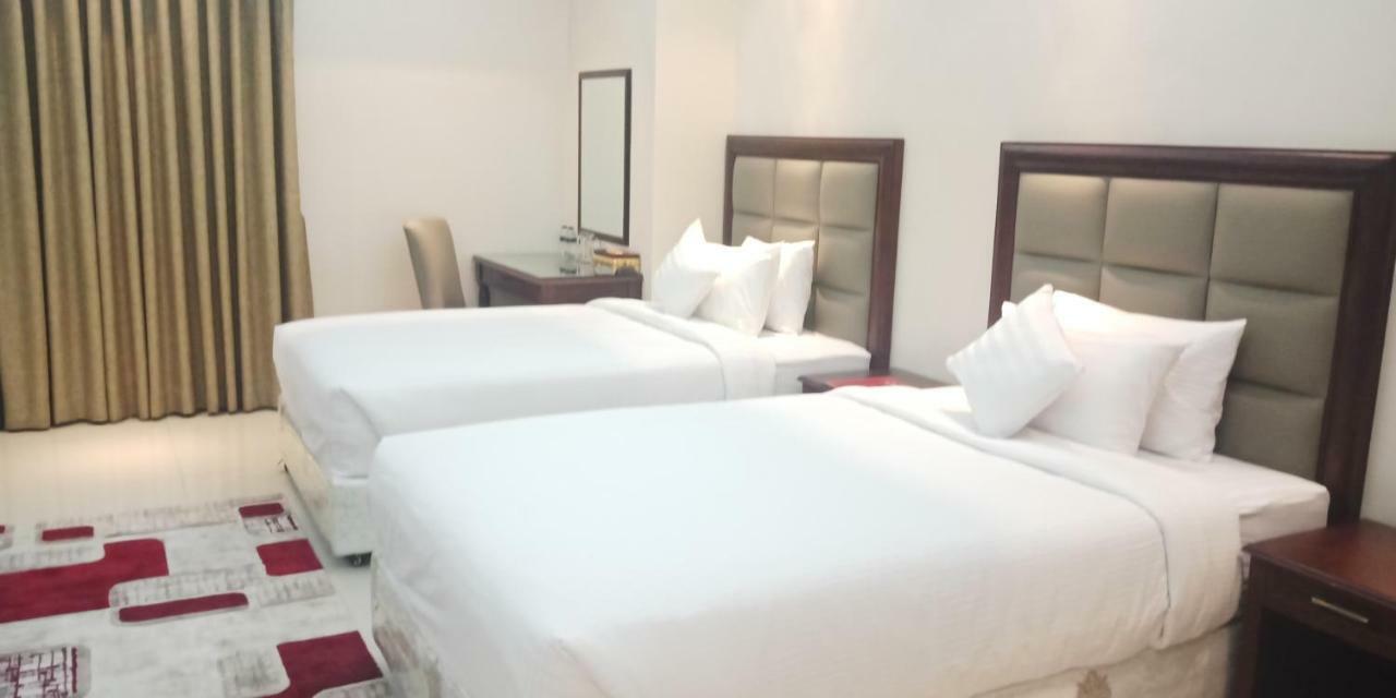 The Royal Paradise Dhaka Buitenkant foto