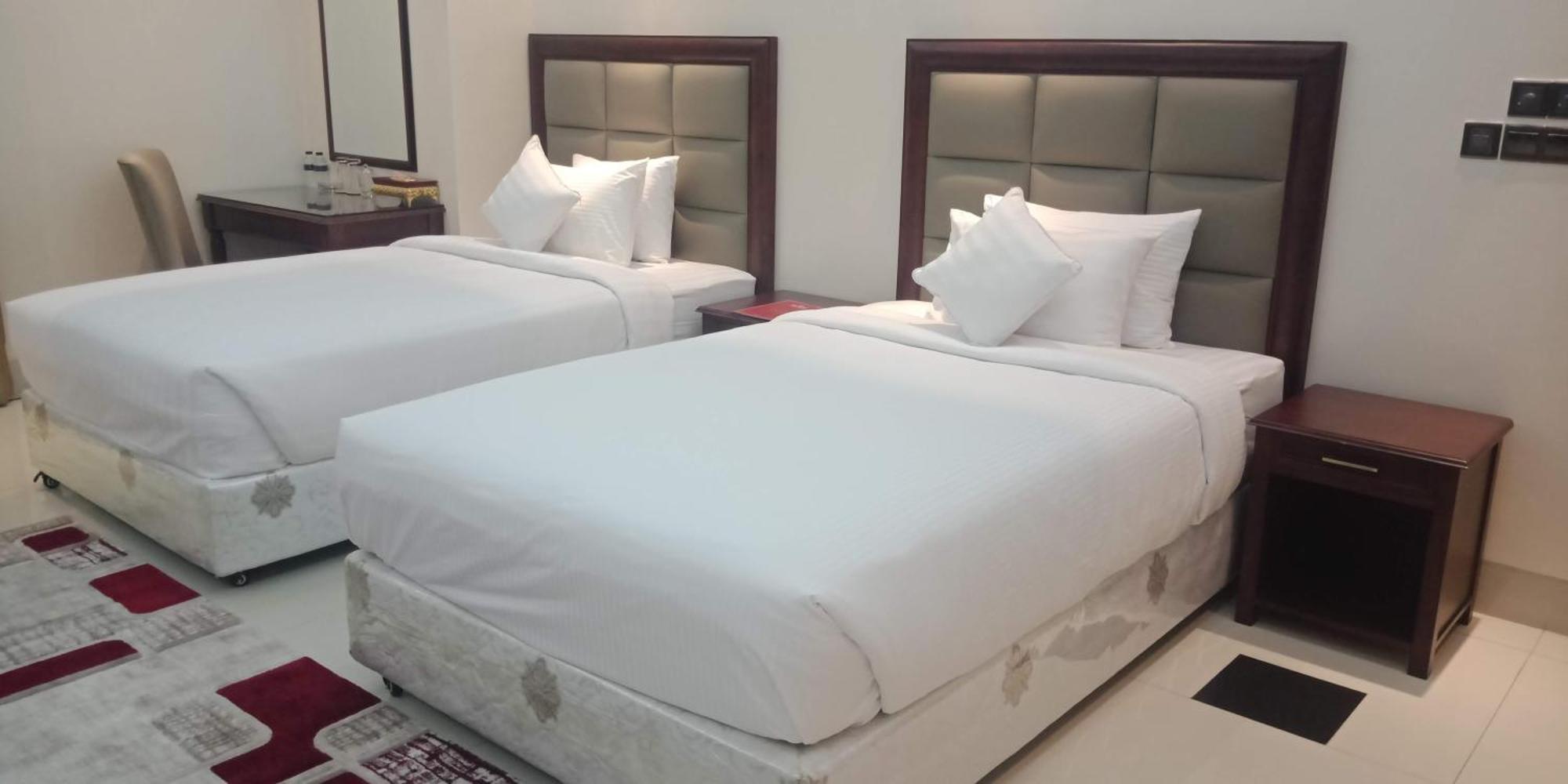 The Royal Paradise Dhaka Buitenkant foto